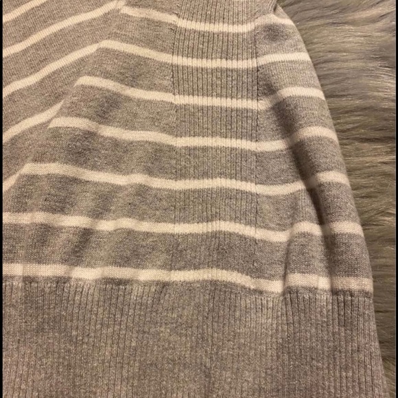 Zip up turtleneck sweater - Picture 3 of 4